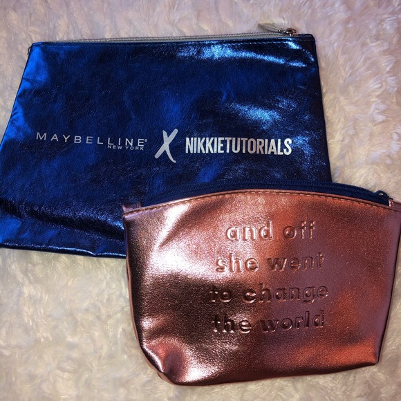 2 metallic makeup bags! - Picture 1 of 3